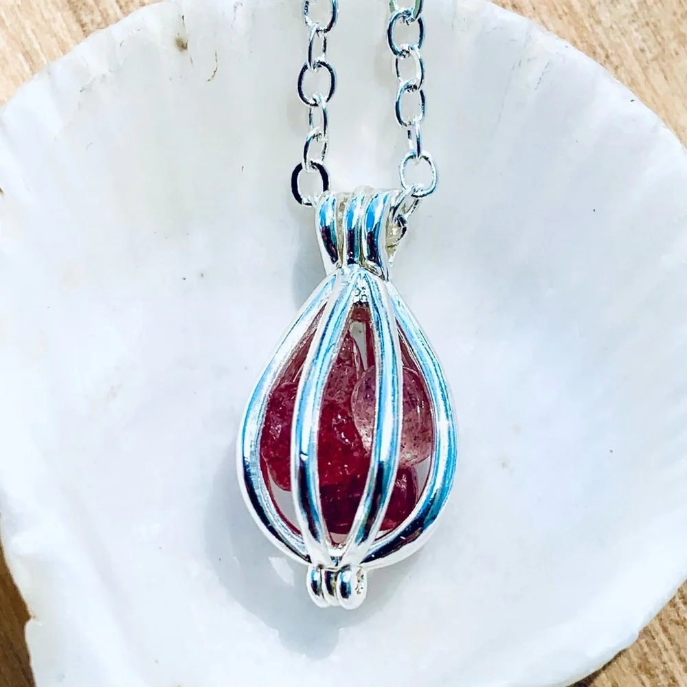 Strawberry Quartz Caged Pendant Necklace - Picture 4 of 8